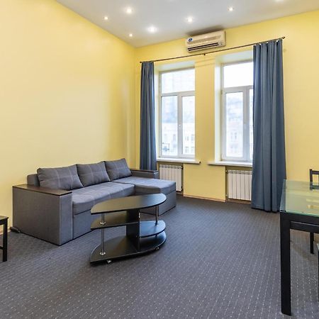 Kievacccommodation Near Gulliver 24H Self Check-In Dış mekan fotoğraf